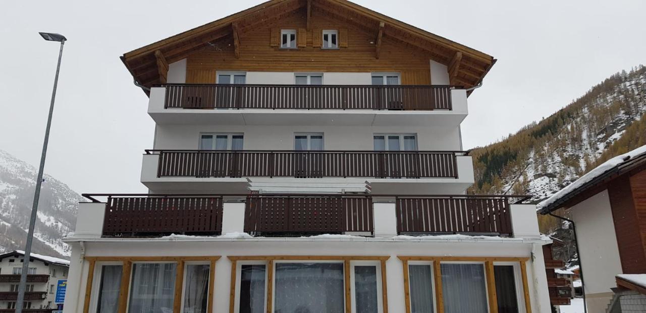 Апартаменты Haus Astoria Саас-Грунд Экстерьер фото