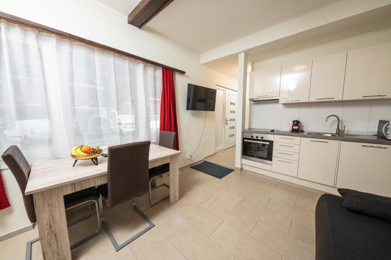 Апартаменты Haus Astoria Саас-Грунд Экстерьер фото